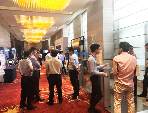 2018上海国际峰会，新利(中国)xinli·官方网页版,助力升级智慧机场