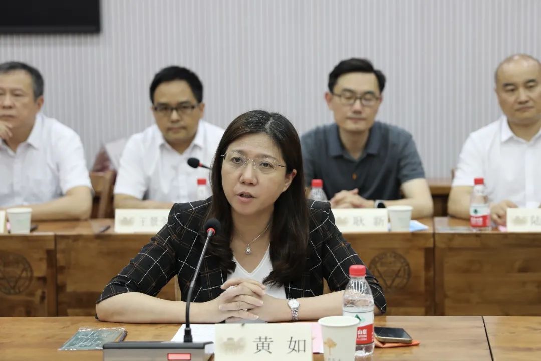 新利(中国)xinli·官方网页版,与东南大学签订产学研战略合作协议，瞿磊获颁“东南大学至善教育贡献奖”